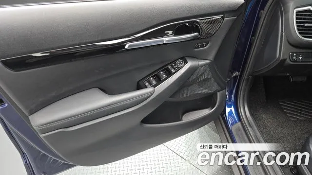 Kia Seltos New — Фото автомобиля 13