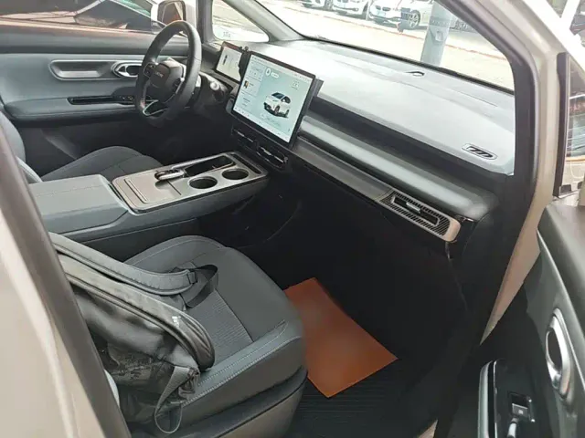 GAC Aion Y — Фото автомобиля 24