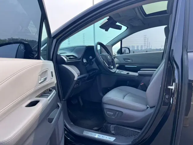 Toyota Granvia — Фото автомобиля 4