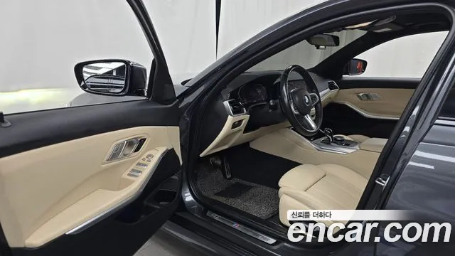 BMW 3-Series 3 серия (G20) 320i M Sport — Фото автомобиля 9