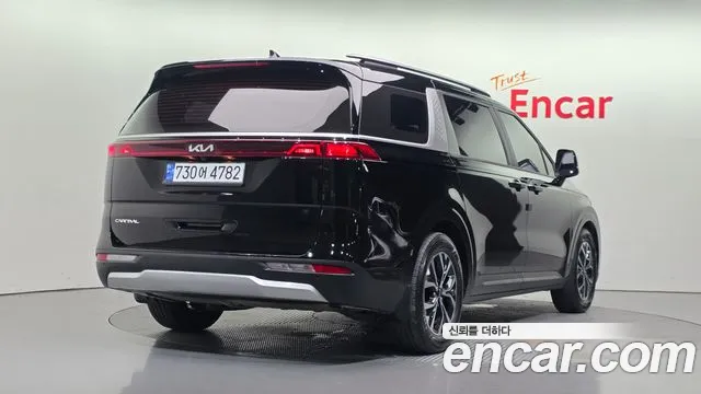Kia Canival Carnival 4 поколение Дизель 11 мест Prestige — Фото автомобиля 2