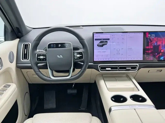 Li Auto L8 — Фото автомобиля 22