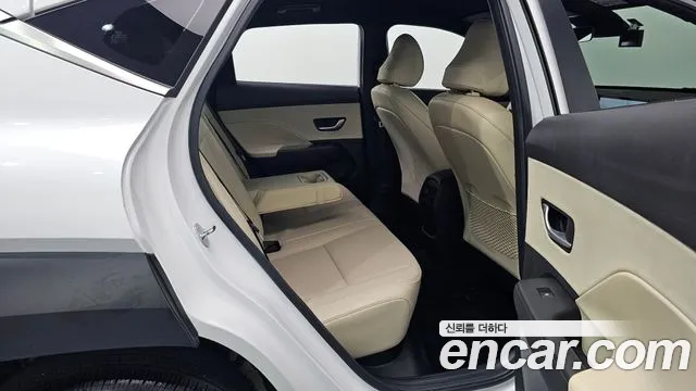 Hyundai Kona SX2 — Фото автомобиля 12