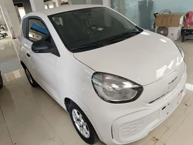 Roewe Clever — Фото автомобиля 3