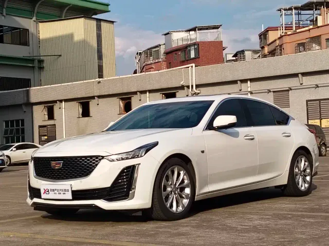 Фотография автомобиля — Cadillac CT5