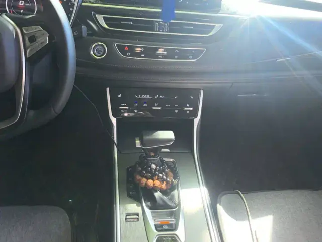 Changan CS75 — Фото автомобиля 16