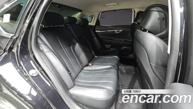 Genesis G80 Бензин 3.5 турбо AWD — Фото автомобиля 10