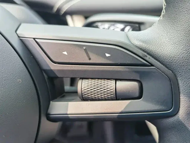 Xiaomi SU7 — Фото автомобиля 27