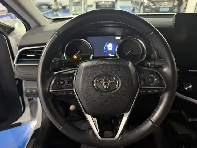 Toyota Camry — Фото автомобиля 5