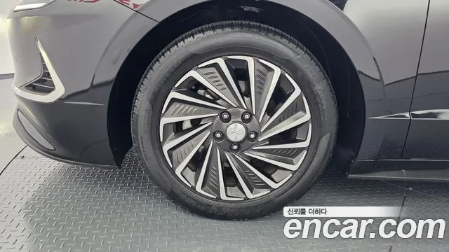 Hyundai Sonata — Фото автомобиля 4