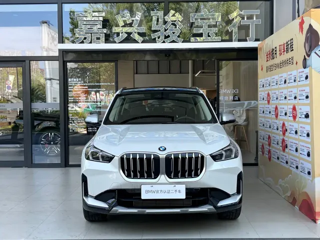 BMW X1 — Фото автомобиля 2