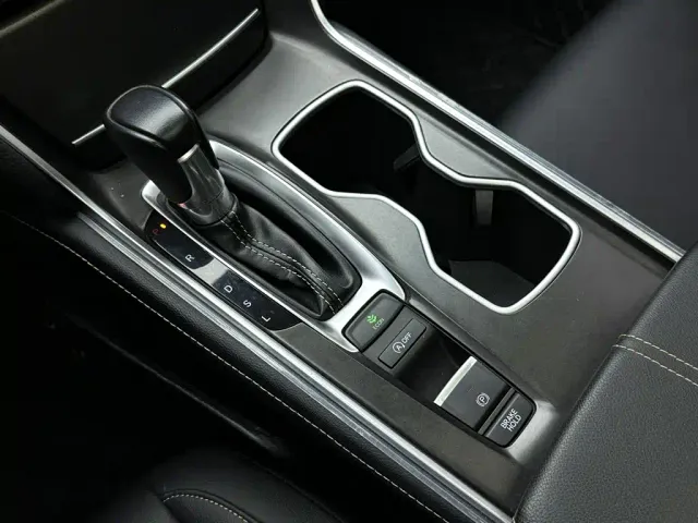 Honda Accord — Фото автомобиля 17