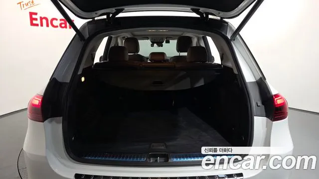 Mercedes-Benz GLE-Class — Фото автомобиля 30