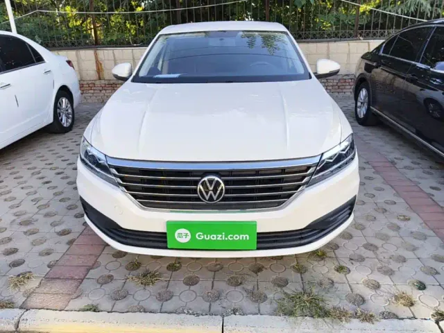 Volkswagen Lavida — Фото автомобиля 2