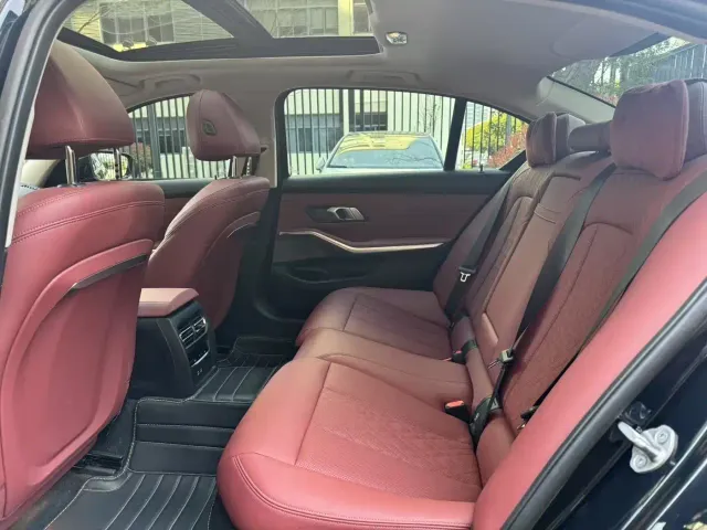 BMW 3 Series — Фото автомобиля 7