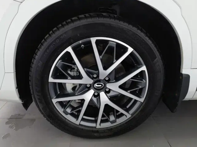GAC Trumpchi GS8 — Фото автомобиля 17