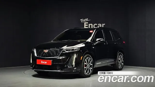 Фотография автомобиля — Cadillac XT6