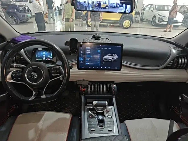 BYD Yuan PLUS — Фото автомобиля 9