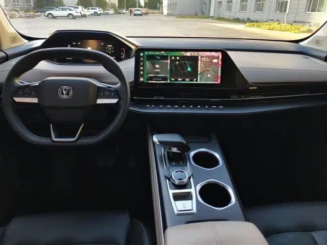 Changan CS55 Plus — Фото автомобиля 12