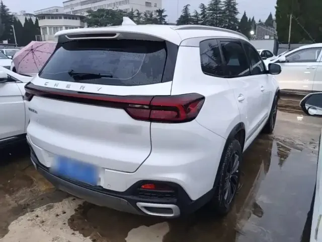 Chery Tiggo 8 — Фото автомобиля 6