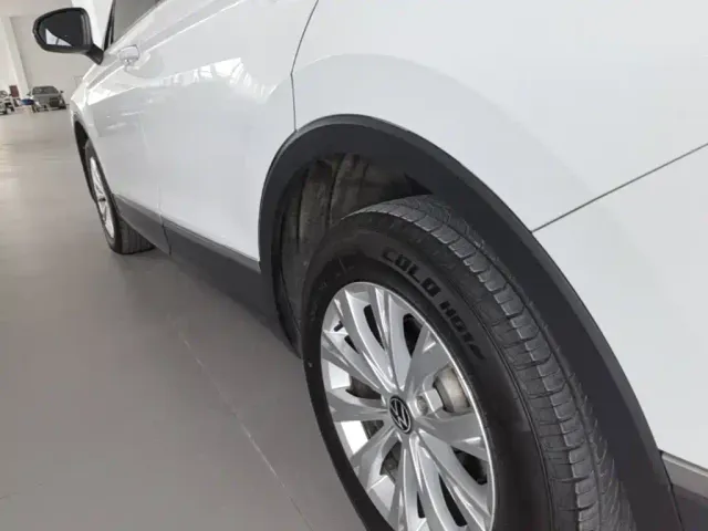 Volkswagen Tiguan L — Фото автомобиля 20