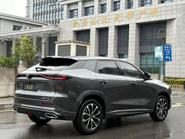 Changan UNI-Z — Фото автомобиля 15
