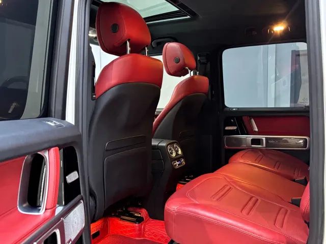 Mercedes-Benz G-Class — Фото автомобиля 12