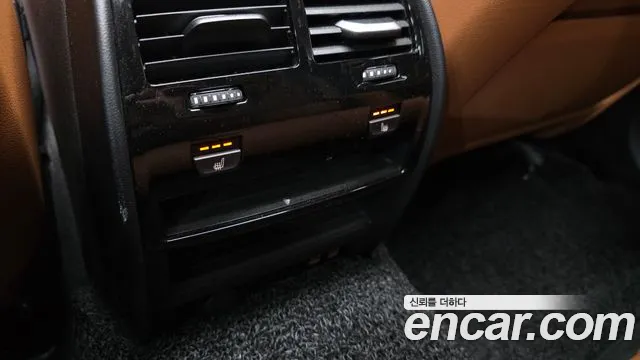BMW 5 Series G30 — Фото автомобиля 17