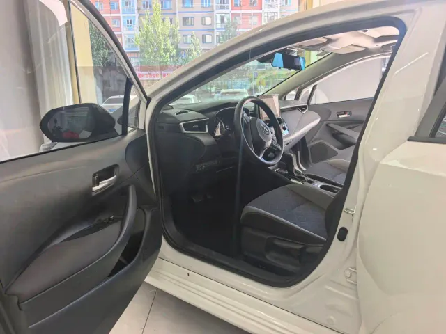 Toyota Corolla — Фото автомобиля 7