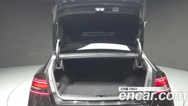 Genesis G90 Бензин 3.5 турбо AWD — Фото автомобиля 20