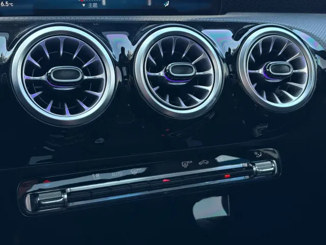 Mercedes-Benz A-Class — Фото автомобиля 14