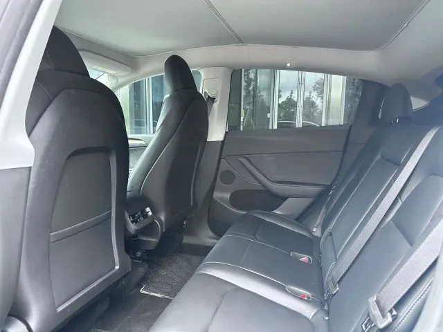 Tesla Model Y 2022 Facelift Rear-Wheel Drive Version — Фото автомобиля 6