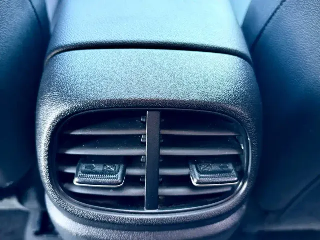 Hyundai Elantra — Фото автомобиля 15