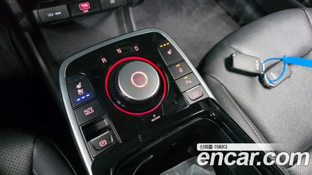 Kia Niro — Фото автомобиля 9