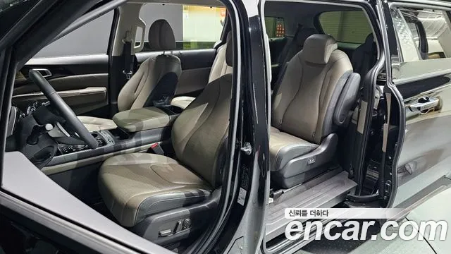 Kia Canival Новый Carnival 4 поколение Дизель 9 мест Signature — Фото автомобиля 10