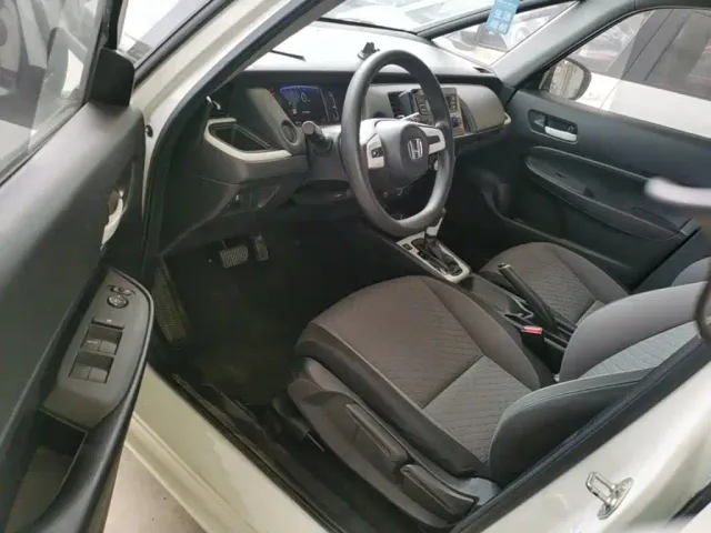 Honda Fit — Фото автомобиля 15