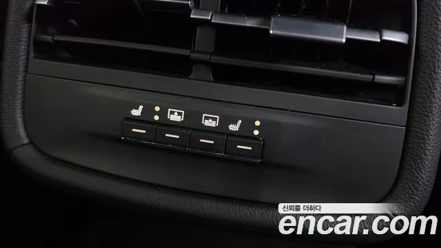 Maserati Ghibli — Фото автомобиля 19