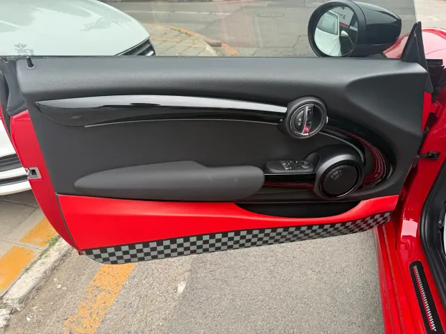 MINI Hatch — Фото автомобиля 10