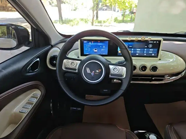 Wuling Bingo — Фото автомобиля 10