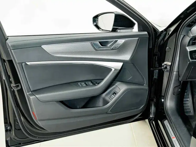 Audi A6L — Фото автомобиля 16