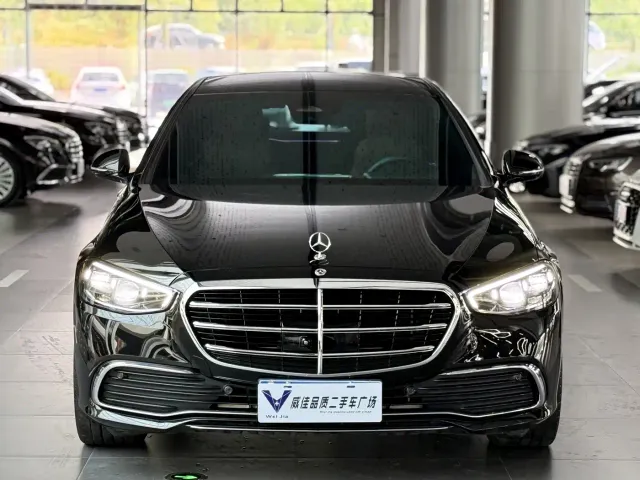 Mercedes-Benz S-Class — Фото автомобиля 2