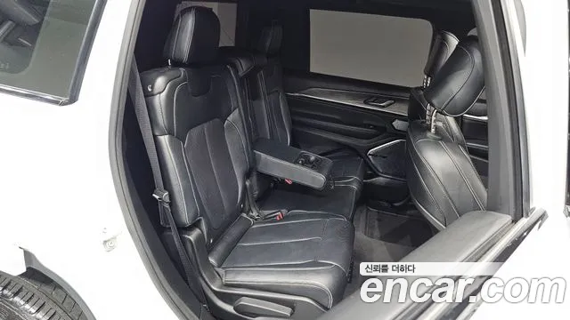 Jeep Cherokee Grand Cherokee(WL) L 3.6 Overland — Фото автомобиля 7