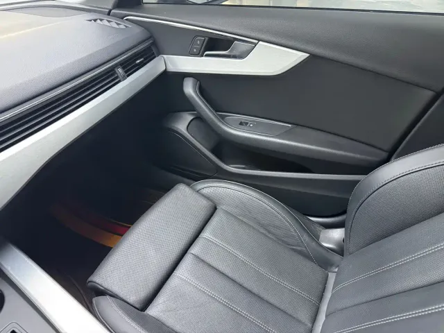 Audi A4L — Фото автомобиля 11