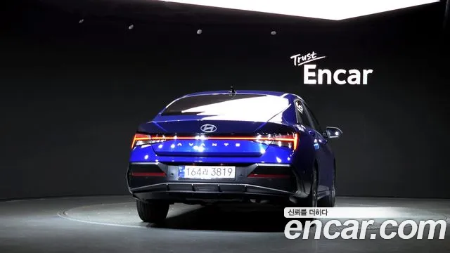 Hyundai Avante CN7 — Фото автомобиля 4