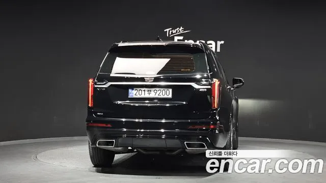 Cadillac XT6 — Фото автомобиля 4