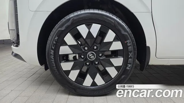 Hyundai Staria Staria — Фото автомобиля 5