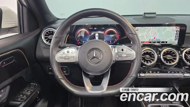 Mercedes-Benz GLB-Class — Фото автомобиля 13