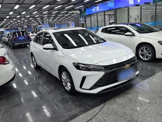 Chevrolet Monza — Фото автомобиля 3