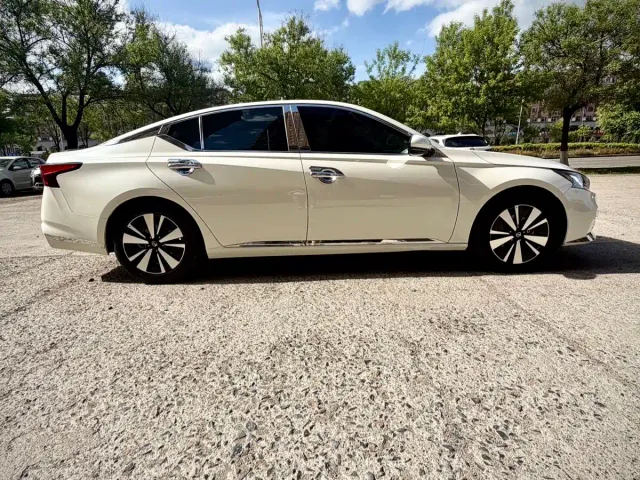 Nissan Teana — Фото автомобиля 7