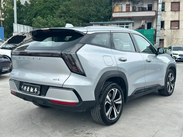 Geely Boyue L — Фото автомобиля 5